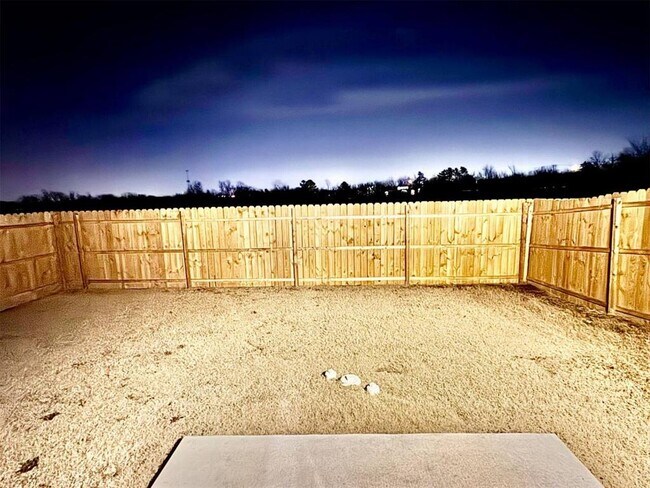 Building Photo - 203 Gray St