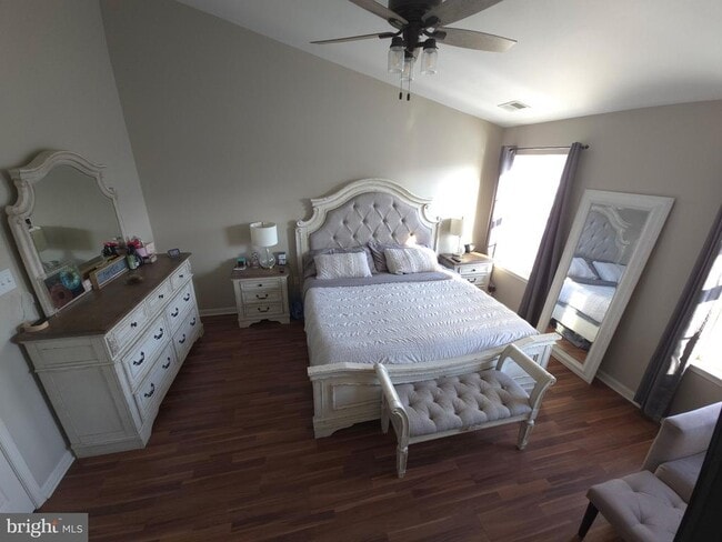 Building Photo - 1120 Munyon Dr