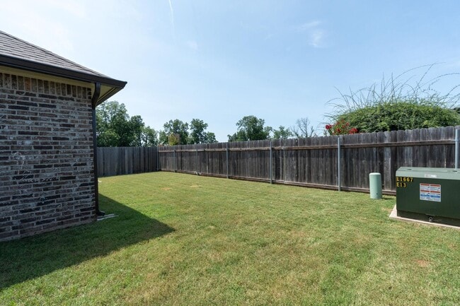 Building Photo - 3bed/ 2 bath home in Willow Heights