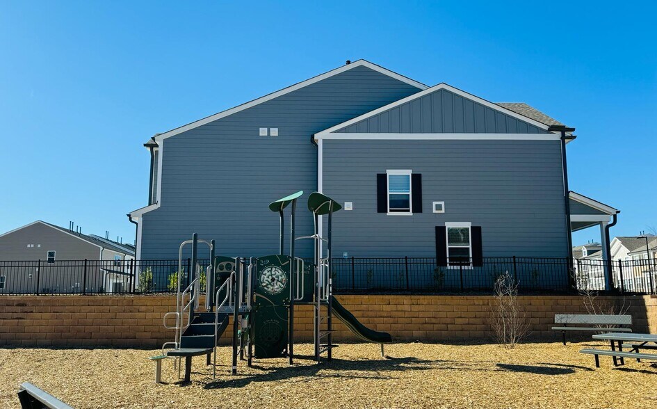 Play area view - 307 Parker Station Ave