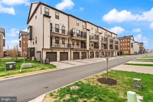 Building Photo - 43430 Stonewood Crossing Ter