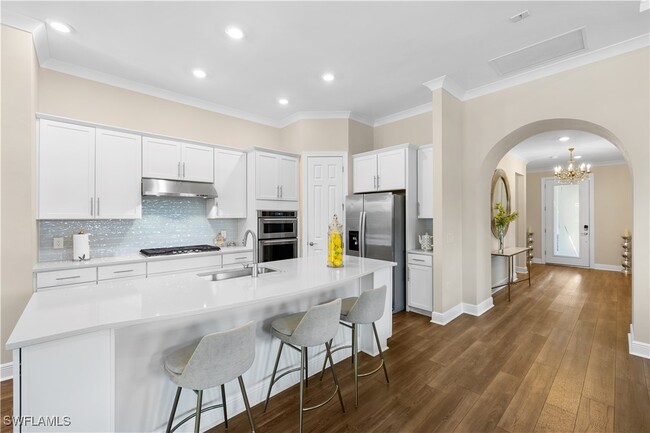 Building Photo - 9799 Everglades Dr