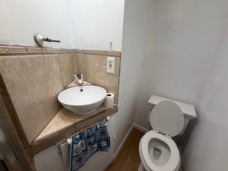 Building Photo - 1745 College View Pl