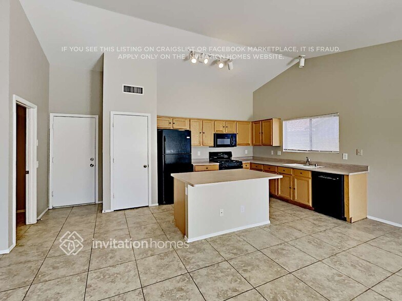 Building Photo - 7039 S 19th St