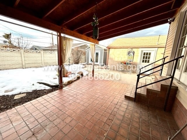 Building Photo - This property offers a NO DEPOSIT option available for qualified renters!