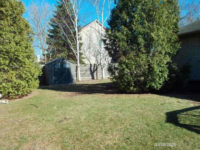 Building Photo - 2081 Newburgh Dr