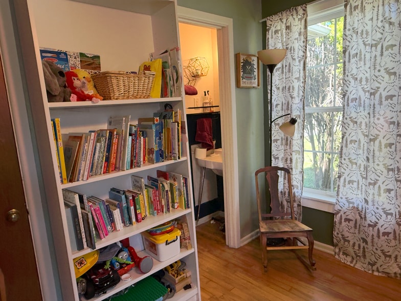 Building Photo - 1007 Emery St