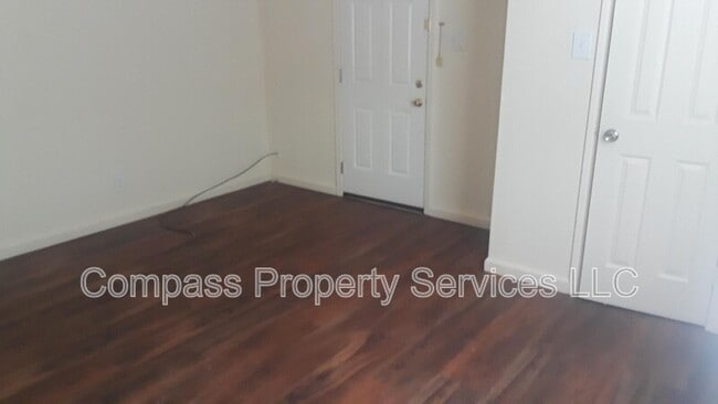 Building Photo - 507 Dunbar Ave