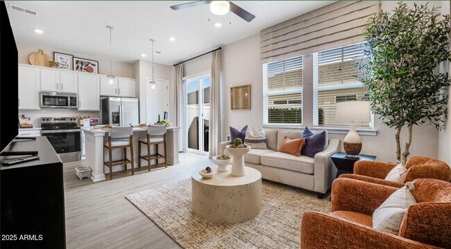 Building Photo - 4550 South 67th Ave