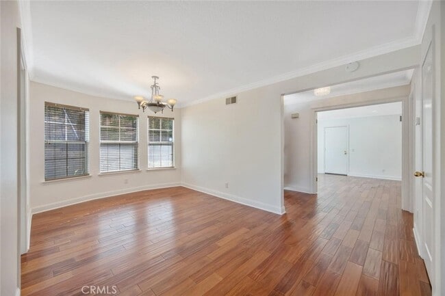 Building Photo - 5974 Ruthwood Dr