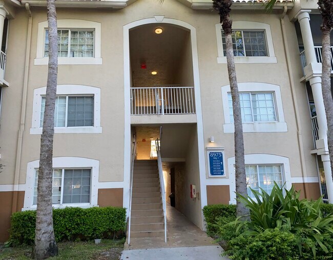 8975 Okeechobee Blvd 8975 Okeechobee Blvd Royal Palm Beach FL 33411