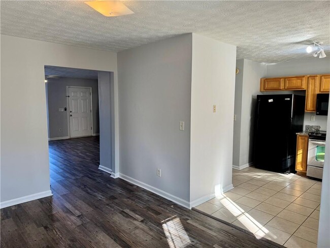 Building Photo - 5663 Windfall Ln