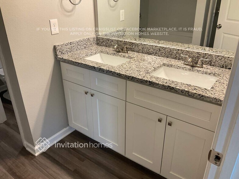 Building Photo - 1920 Northrop Dr