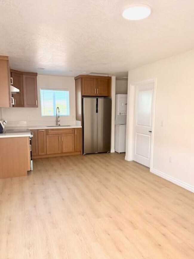 Building Photo - Live Oak Hesperia