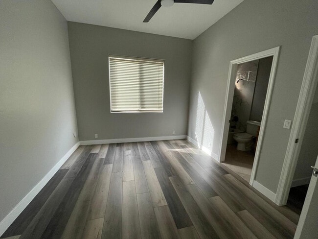 Building Photo - 2225 E Detroit St