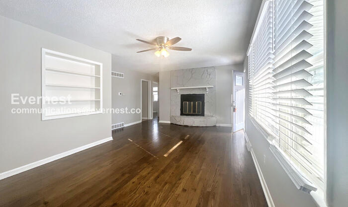 Building Photo - 11330 E 24th St S