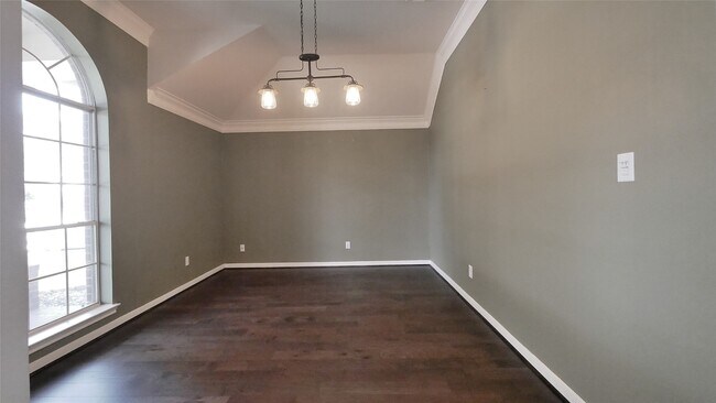 Building Photo - 10402 Indian Paintbrush Ln