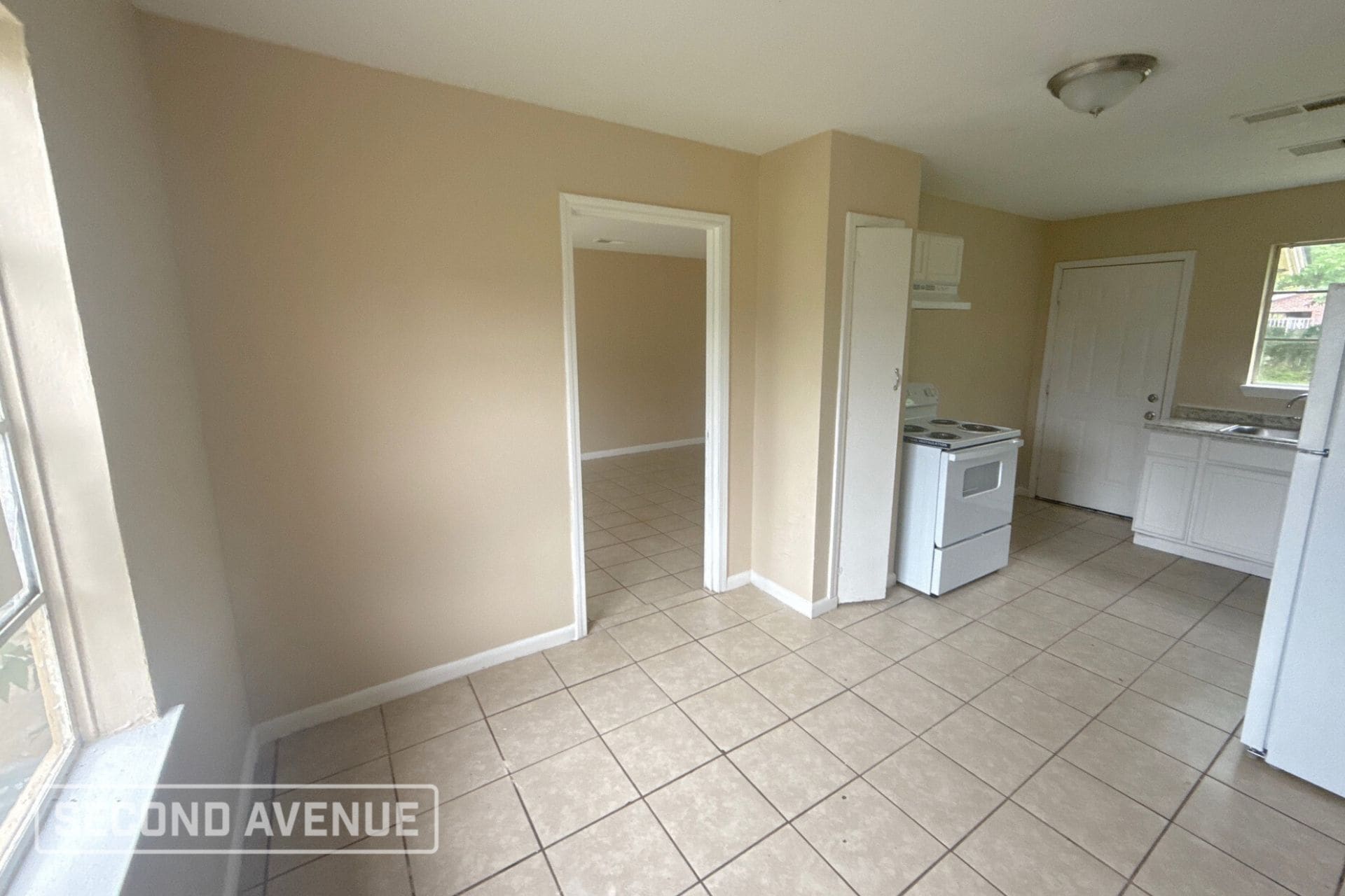 Building Photo - 9117 Oak Knoll Ln