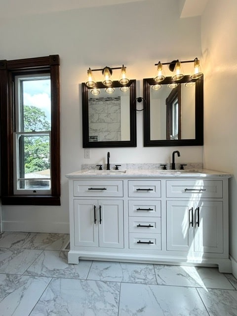 Building Photo - 3324 Spokane Ave