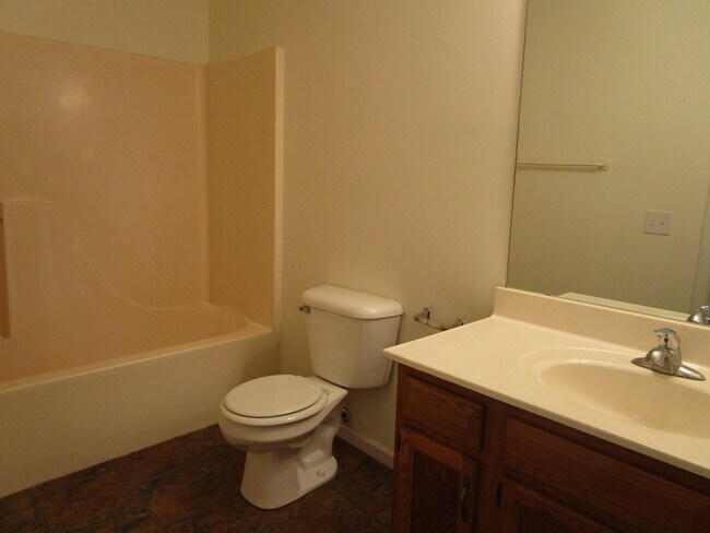 Building Photo - 5013 Roscoe Rdg