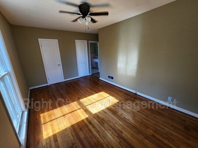 Building Photo - 1097 Bolton Ct