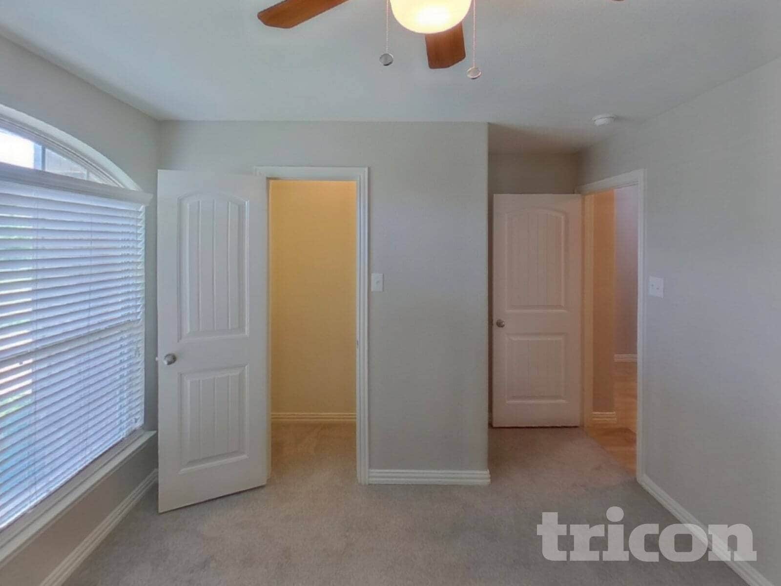 Building Photo - 810 Silverbell St