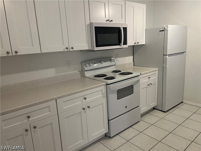 Building Photo - 27501 Playa Del Rey Ln