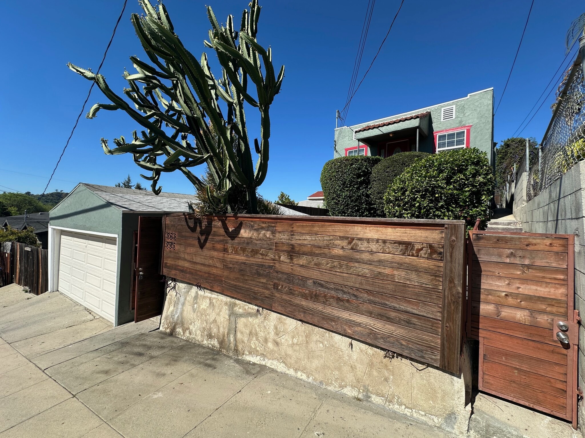 Building Photo - 3513 Loosmore St