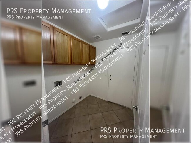 Building Photo - 1737 E Palo Verde St