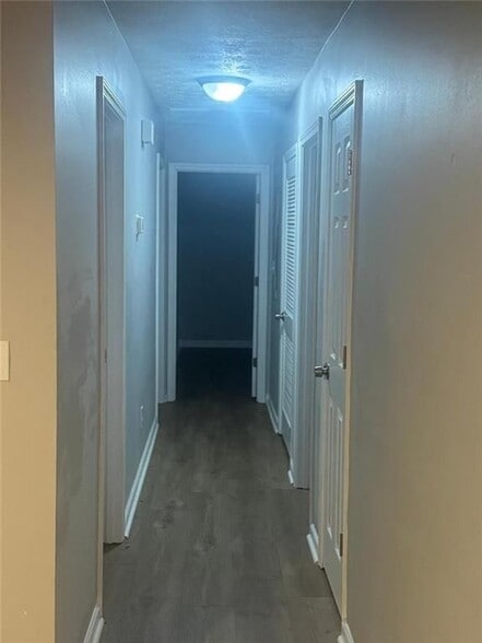 Building Photo - 1996 Cleburne Pkwy