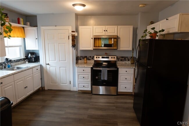 Building Photo - 2800 NY-49