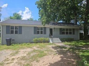 Building Photo - NEW LISTING!!!!!