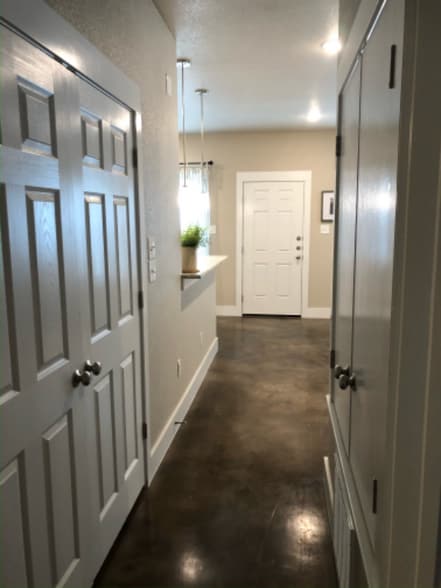 Building Photo - 3217 Belmont Dr