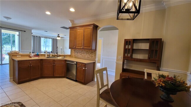 Building Photo - 12766 Ivory Stone Loop