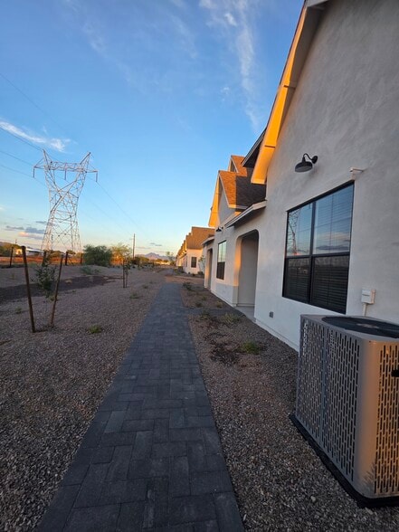 Building Photo - 8232 E University Dr