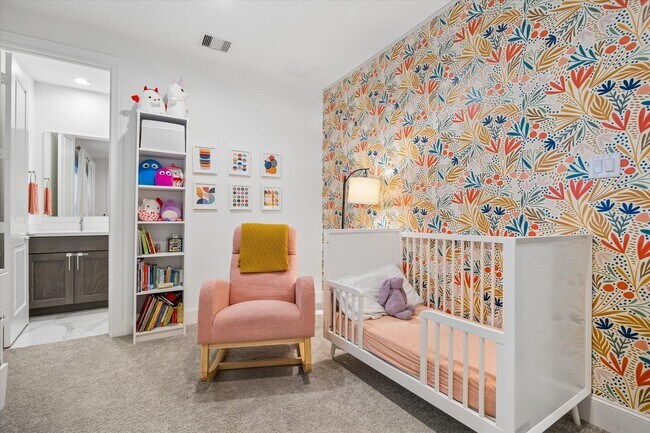 Building Photo - 3302 W 12th St