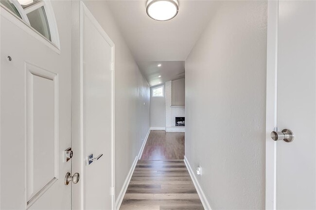 Building Photo - 506 Stonebridge Dr