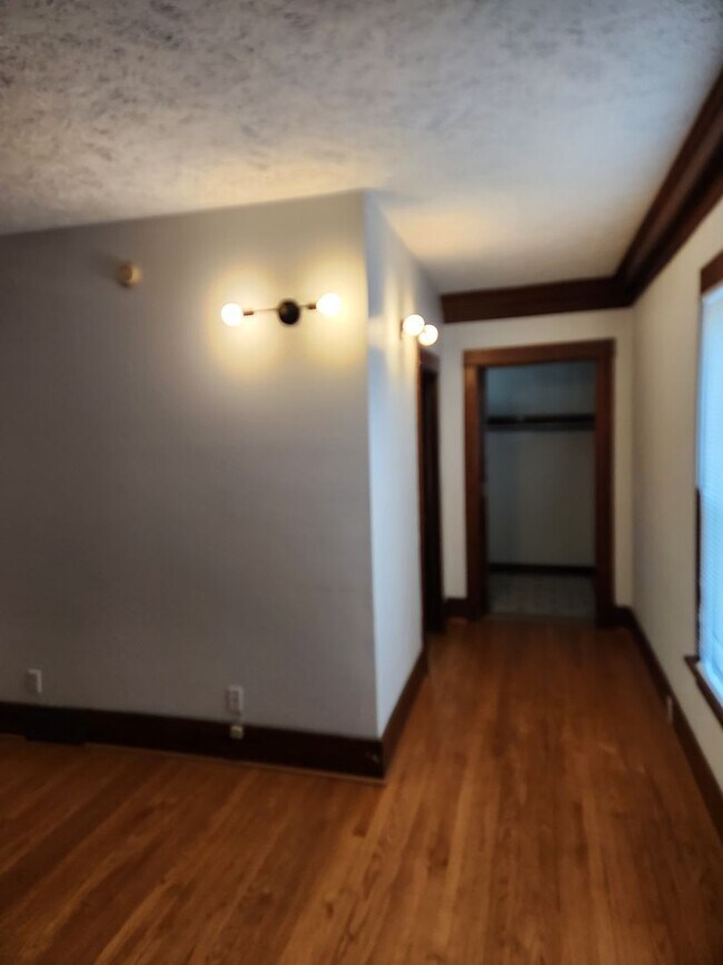 Building Photo - 524 N 50th St