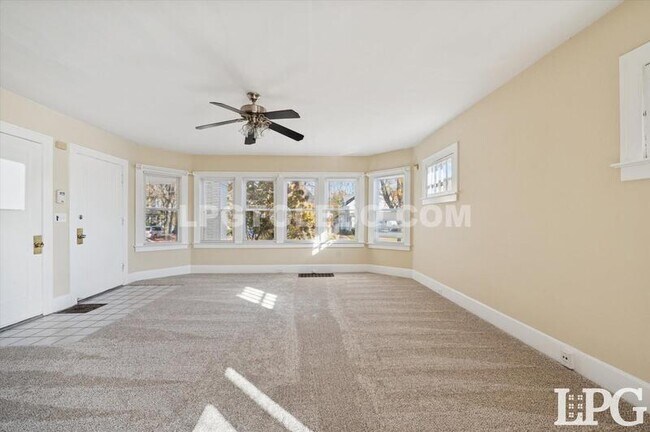 Building Photo - 4017 Overland Pkwy