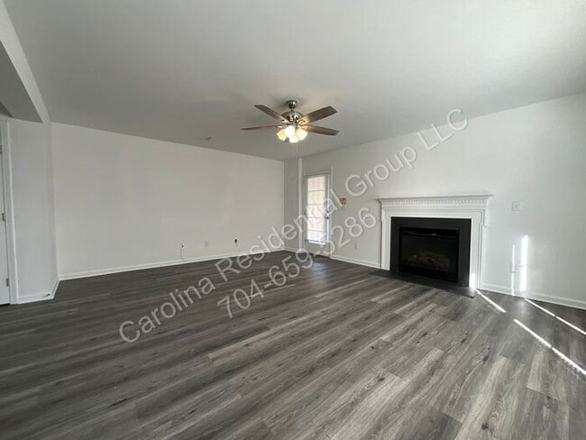 Building Photo - 15709 Castle Watch Ave