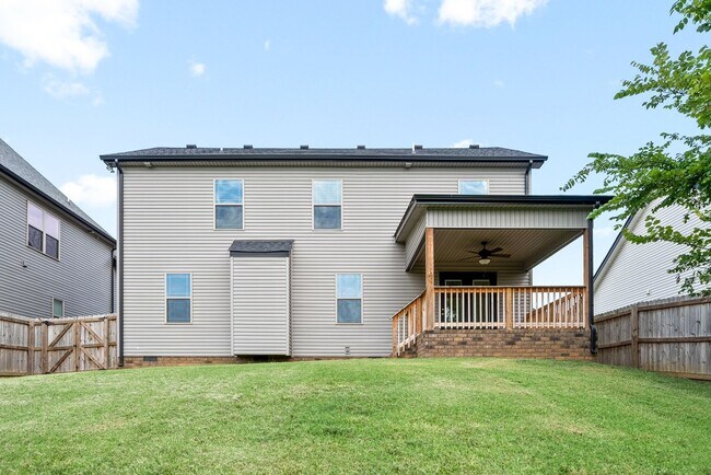 Building Photo - 3482 Southwood Dr