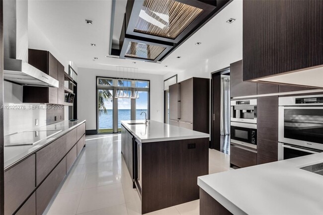Building Photo - 760 S Mashta Dr