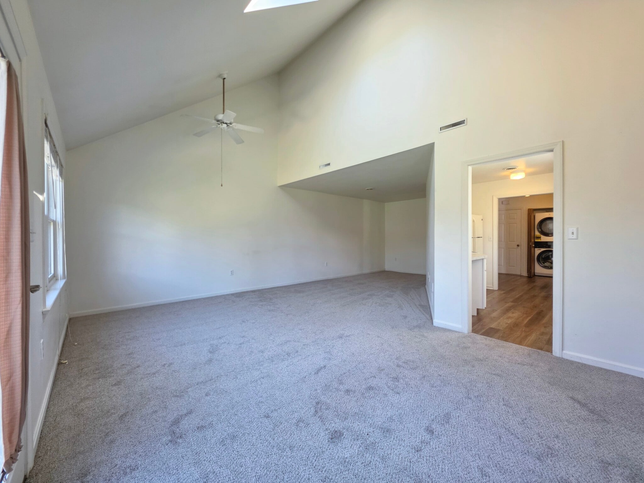 Building Photo - 391 E Jackson St