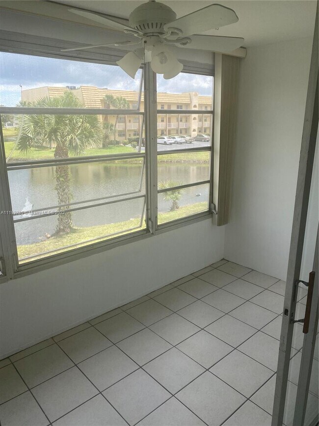 8600 Sunrise Lakes Blvd 8600 Sunrise Lakes Blvd Sunrise FL 33322