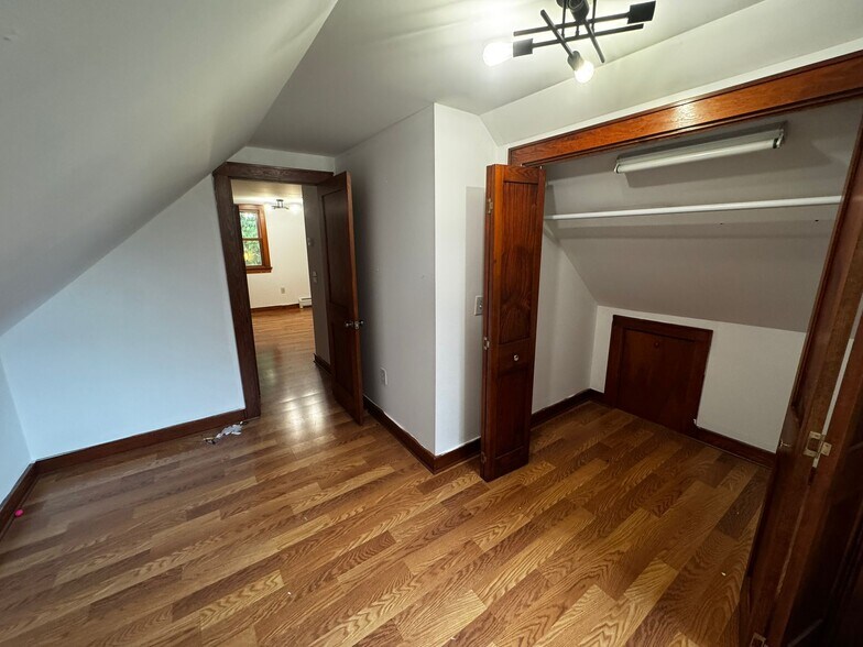 Building Photo - 47 E Gilson Ave
