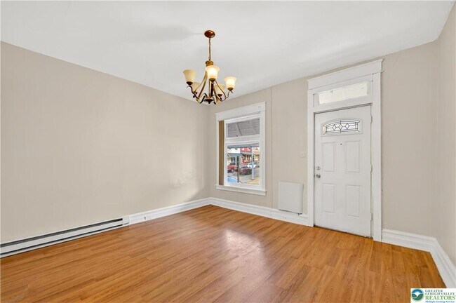 Building Photo - 503 W Gordon St