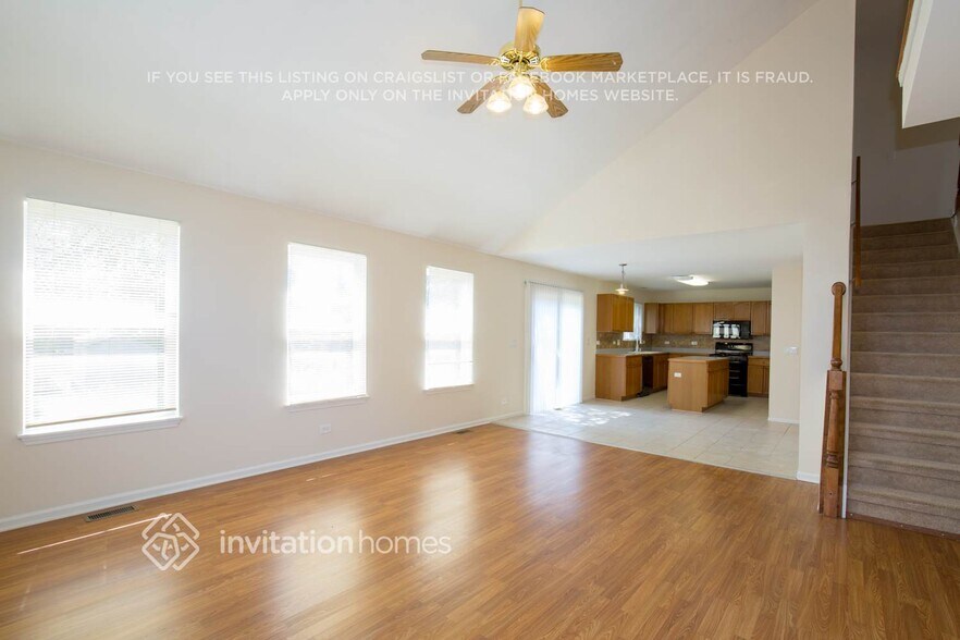 Building Photo - 2970 Hillsboro Ln