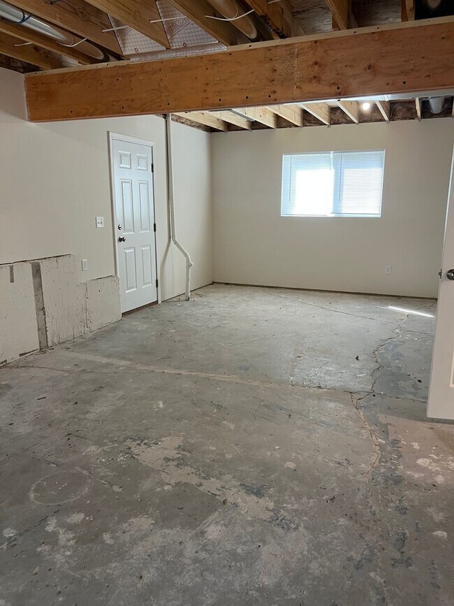 Building Photo - Brand new home 4 Bedrooms 2 baths