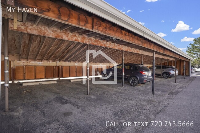 Building Photo - 2618 S Xanadu Way