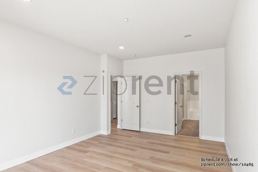 Building Photo - 1017 Keeble Ct